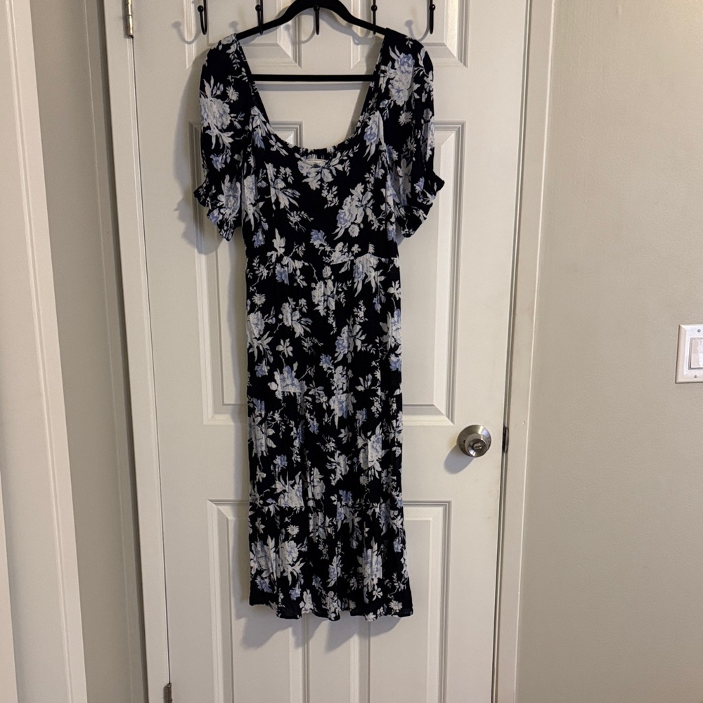 Abercrombie & Fitch Blue and White Floral Midi Dress